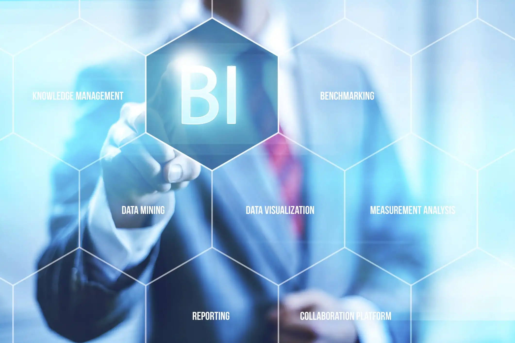 The Strategic Edge of Data Analysis and Business Intelligence